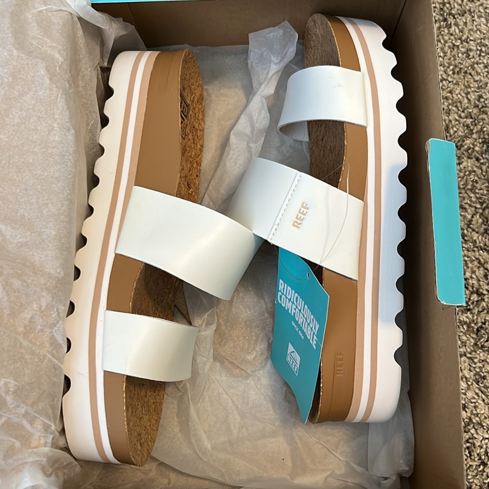 Women’s Reef Cushion Vista Hi - Size 8 - White/Tan/Cork